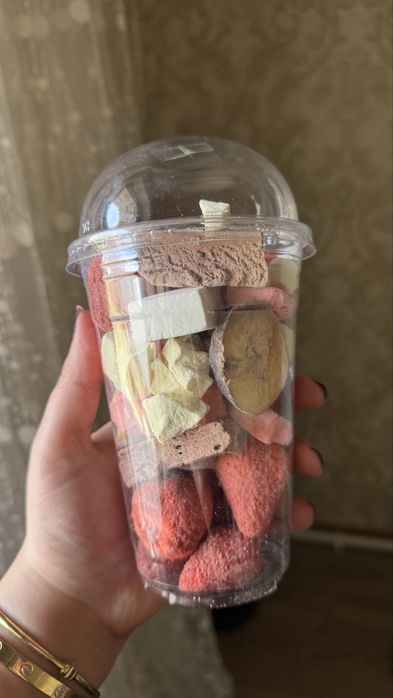 Сублимированные фрукты и мороженный