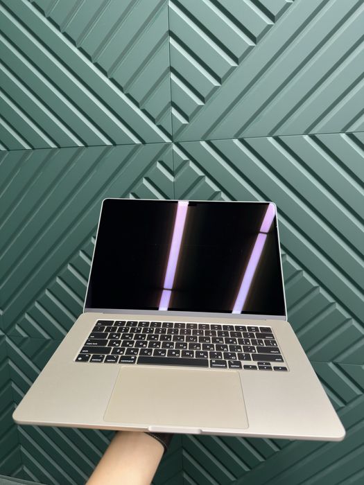 Macbook Air M3 8/256GB 15inch