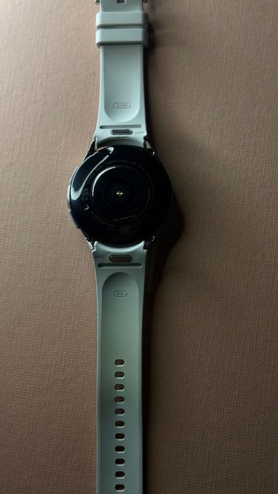 Samsung часовник 6