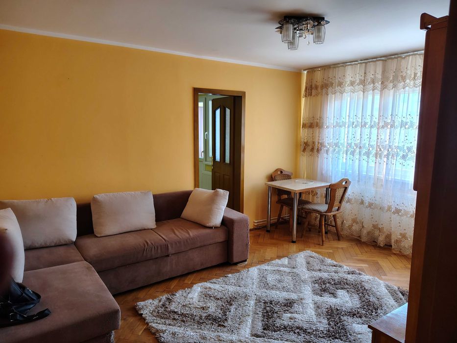 De închiriat apartament cu 2 camere
