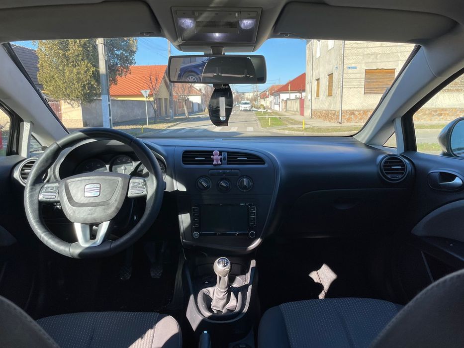 Seat Leon 1.2TSI An 2011 Pret 3800 euro neg