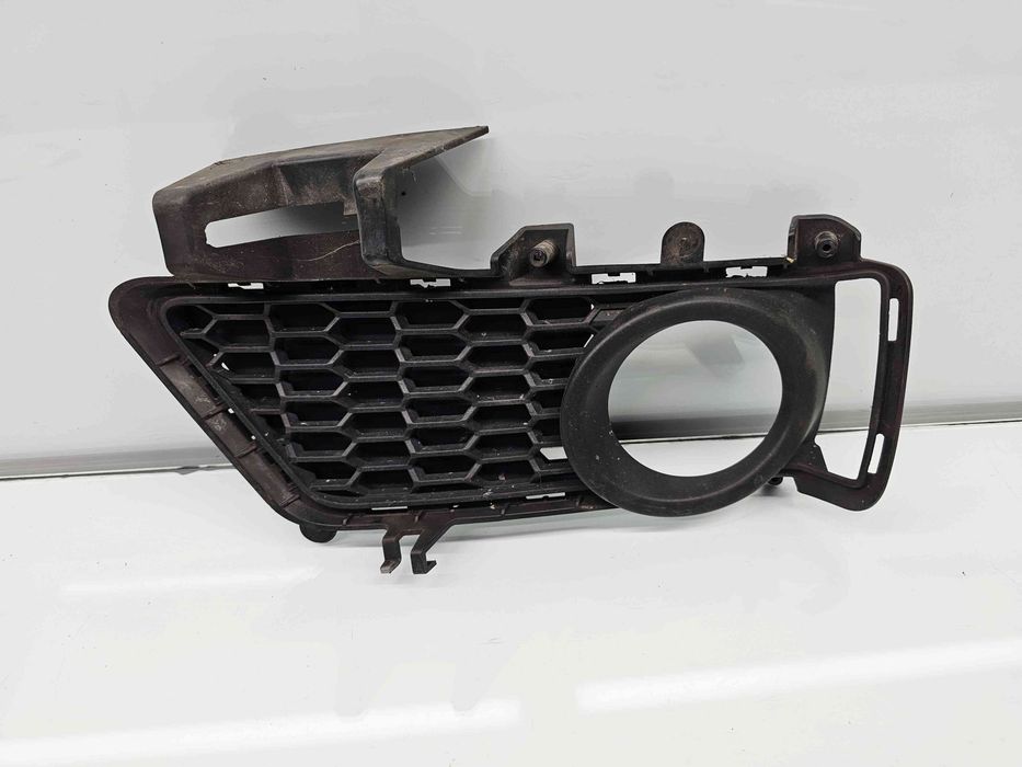Grila proiector dreapta Bmw 3 Touring (F31) [Fabr 2012-2017]