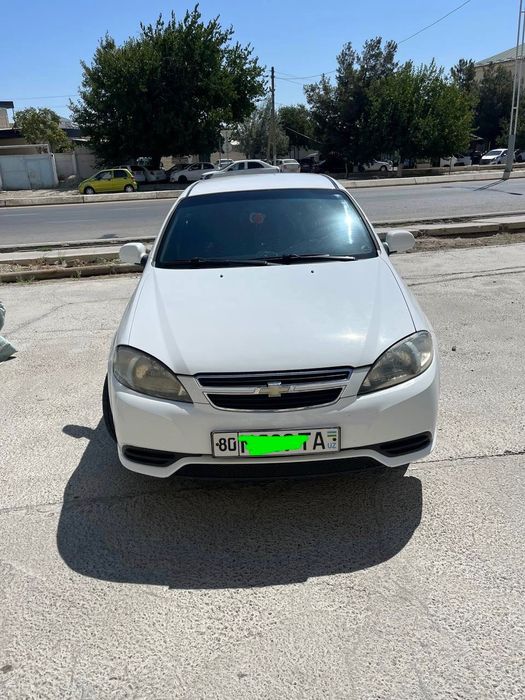 Chevrolet Jentra — yaxshi holatda!