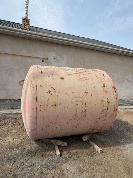 Емкость 10 кубов