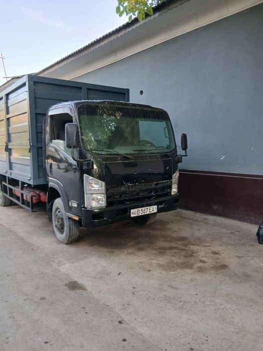 Isuzuni bortli Samasvali.Holati a'lo.