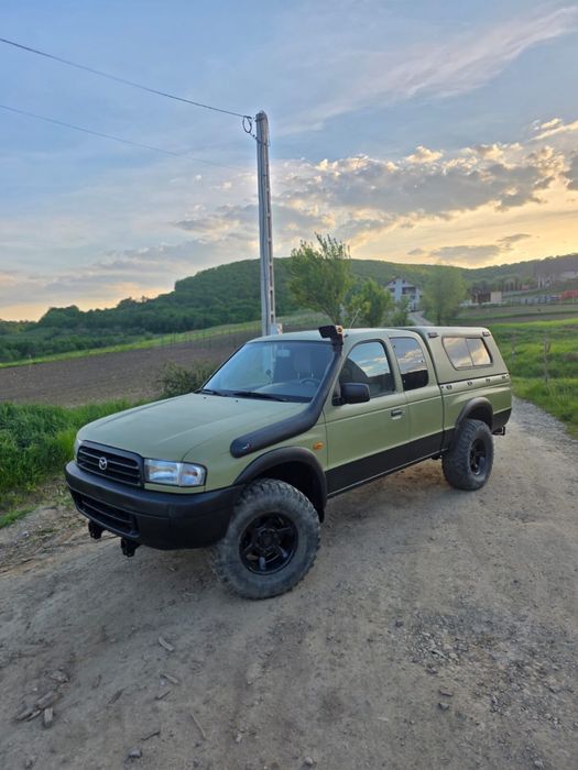 Mazda b2500 autoutilitara ( ford ranger )