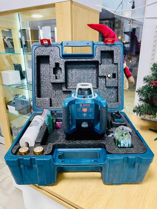 ЧИСТО НОВ !!! Ротационен лазер Bosch GRL 300 HVG, 532 nm, 300 м