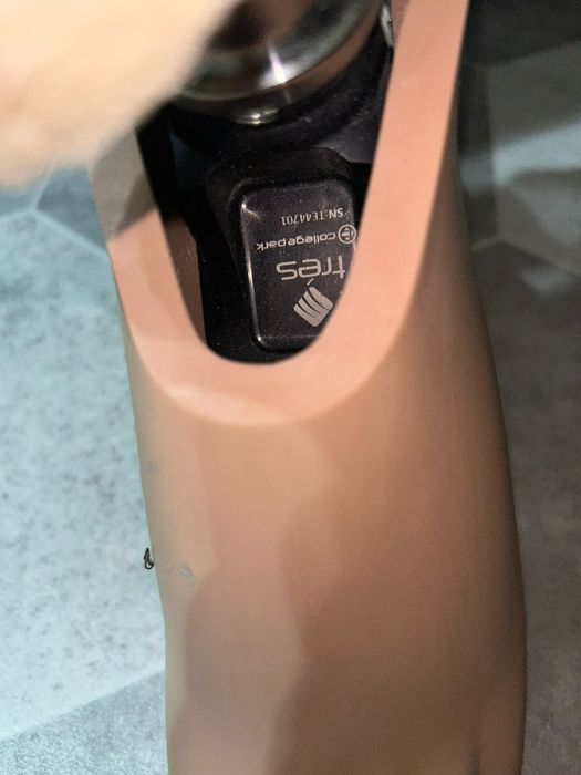 Продам протез ноги левого бедра