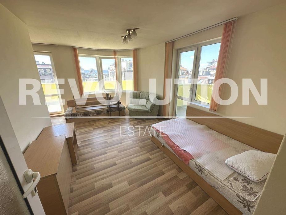 Дава се под наем Тристаен апартамент в Варна, Левски - 105 кв.м за 450 € - Снимка #1