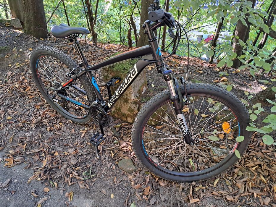 Vând bicicletă montain bike