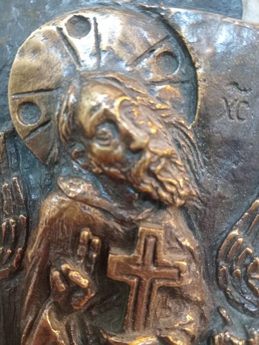 Icoană veche, de călătorie, sec. XIX, din bronz – Hristos cu Apostolii Mihail si Gavril