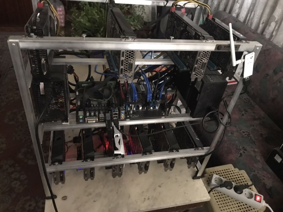Крипто копачка/Mining Rig