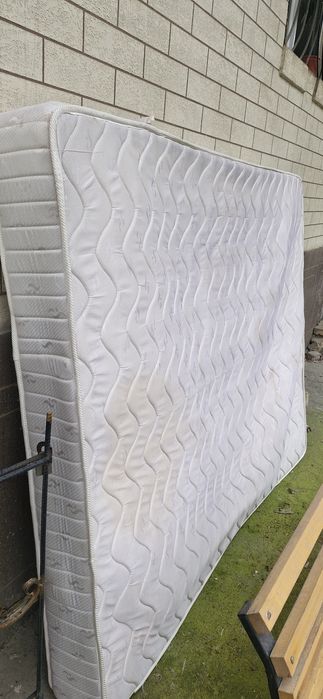 Матрас отдам даром