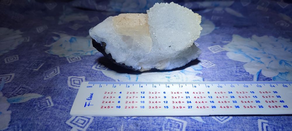 Кристали парчета Геоди от Родопите