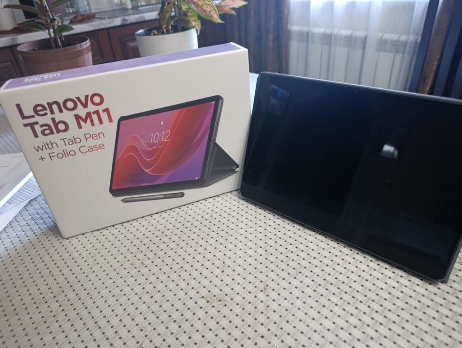 Lenovo Tab M11 with Tab Pen + Folio Case