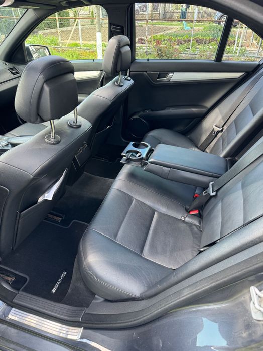 Mercedes C-Class C230 W204