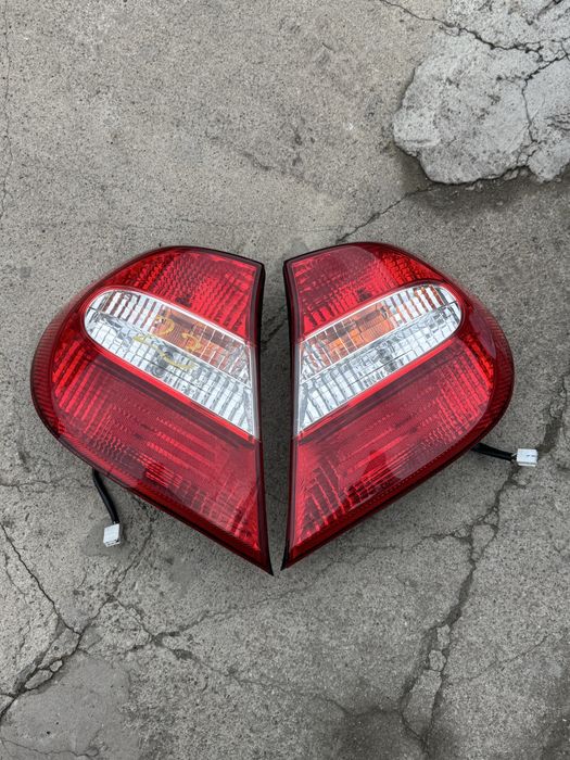 задний Плафон Camry30 Usa