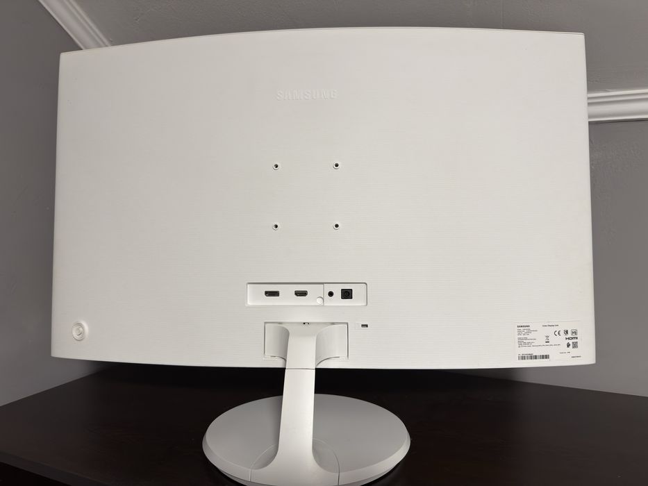 Монитор Samsung C32F391FWU