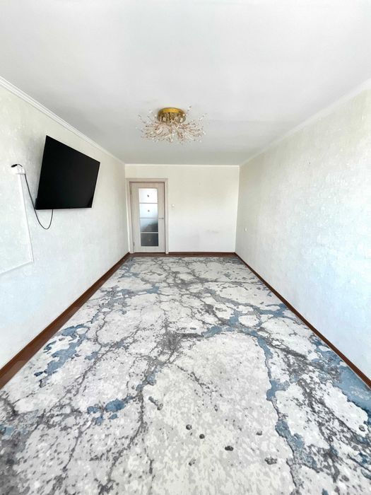 Продаётся 3 комн квартира