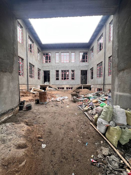 Аренда отдельно стоящего здания под любой бизнес! АЛМАЗАРСКИЙ/Коракамы