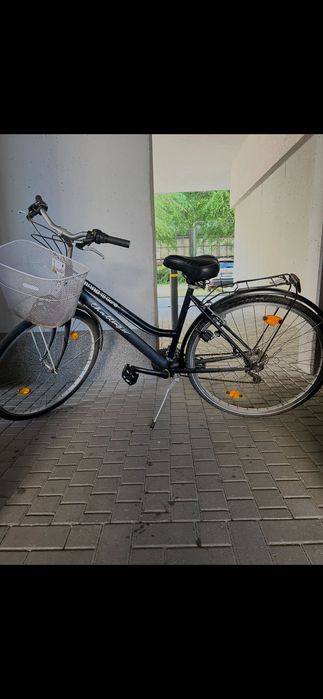 Bicicletă cu angrenaje Shimano, coș și suport