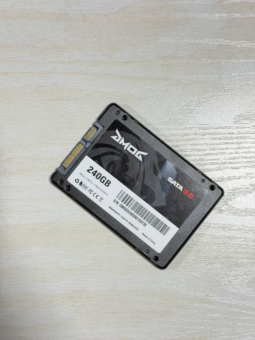 240GB SATA 3 
sostyana 100% 
holati ideal 
5ta bor 
512GB SATA 3 -30$