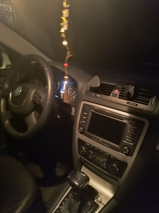 Vând Skoda Octavia 2