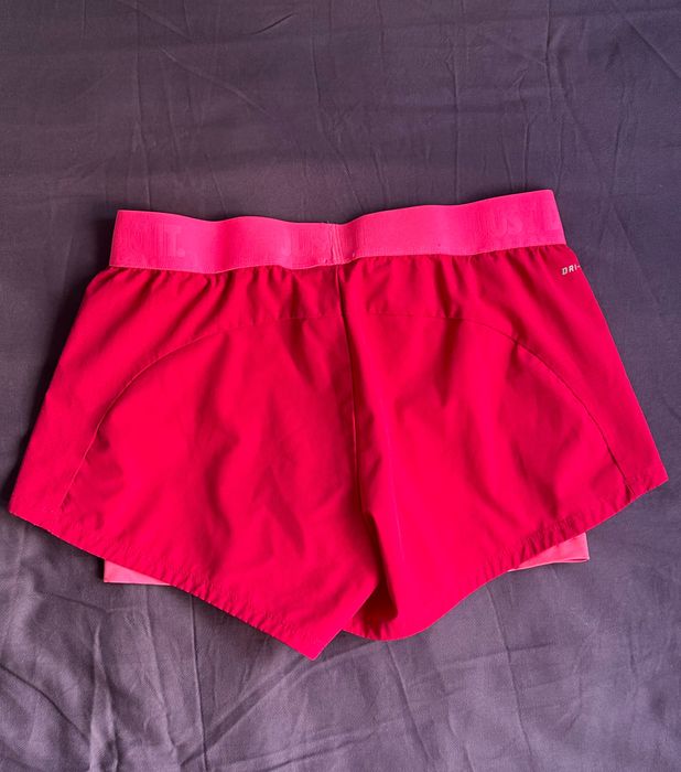 Дамски къси панталонки Nike