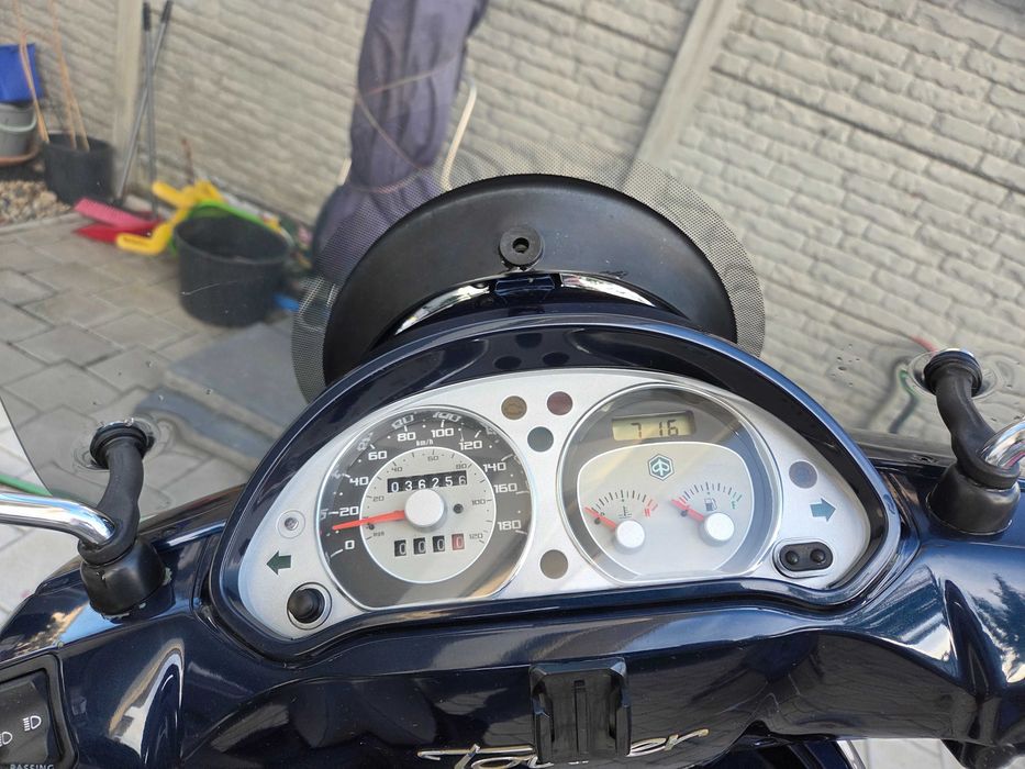 Scuter Piaggio Beverly 250i Tourer