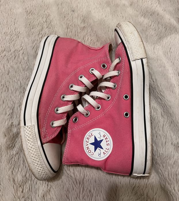 Converse roz marimea 37