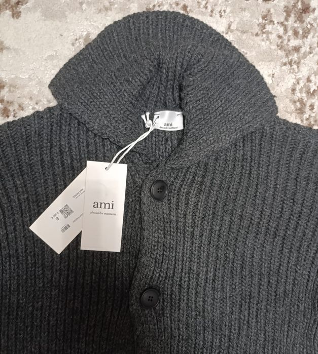 Vand bluza eleganta noua de barbati Ami