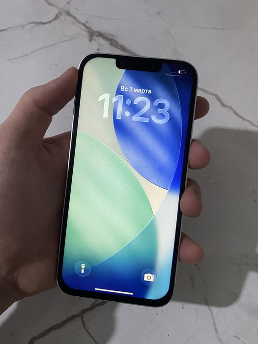 iPhone 13 white 128gb