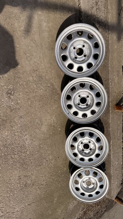 Диски р14 гольф вента пассат подходят