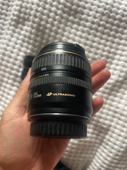 Obiectiv Canon 28-105 F3.4-4.5 II
