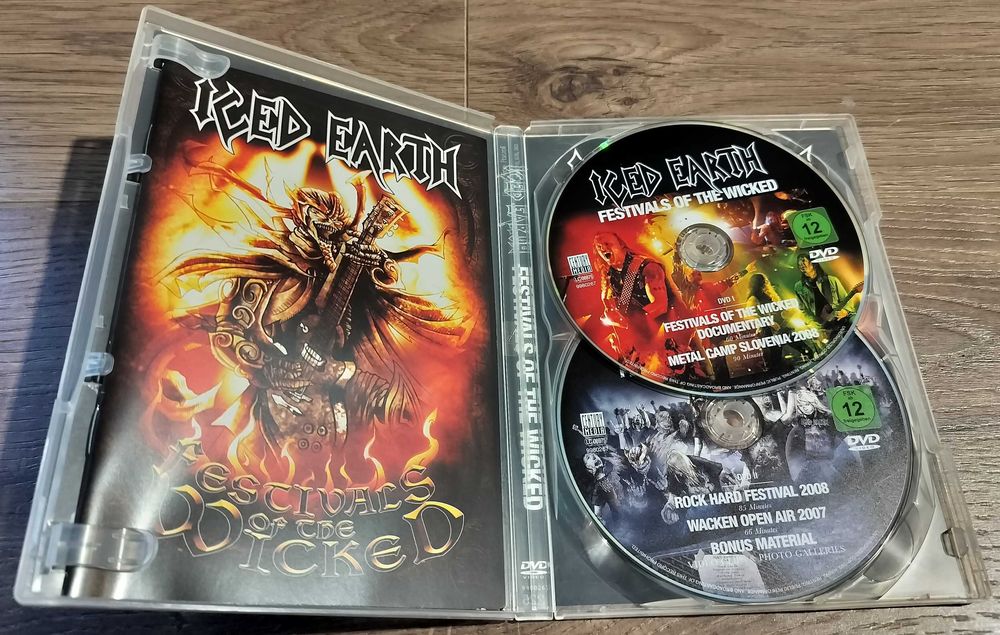 Iced Earth colectie DVD Blu-ray CD