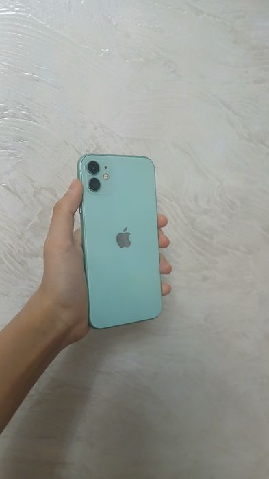 Продам IPhone 11