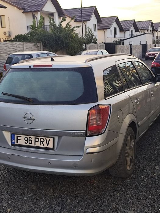 Vând Opel Astra h 1.7 cdti
