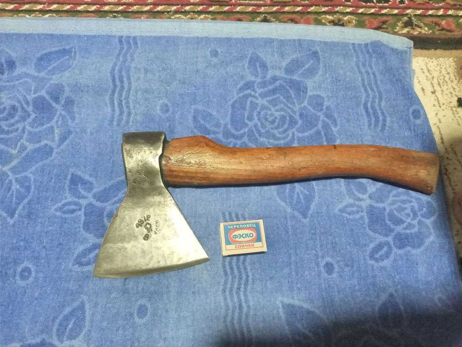 Продам топоры,болта сотилади