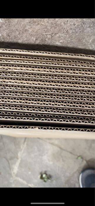 Продам кортонные коробки . Самовывоз