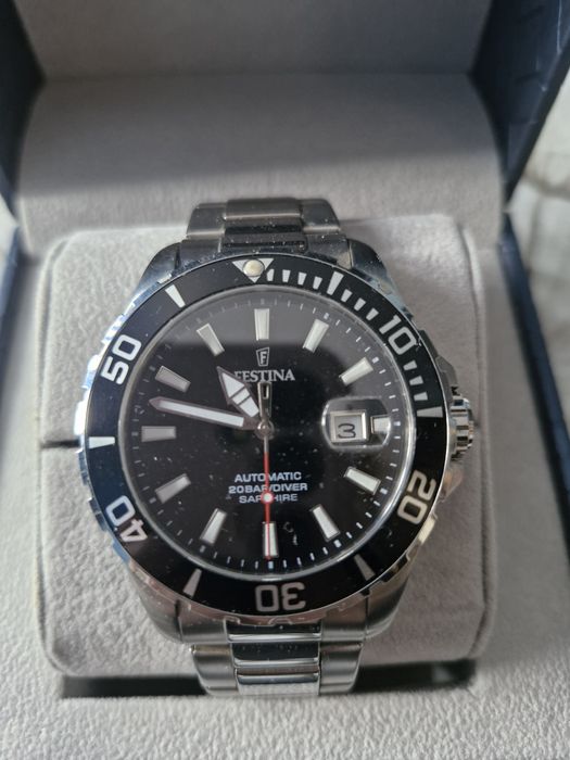 Ceas barbati Festina aproape nou