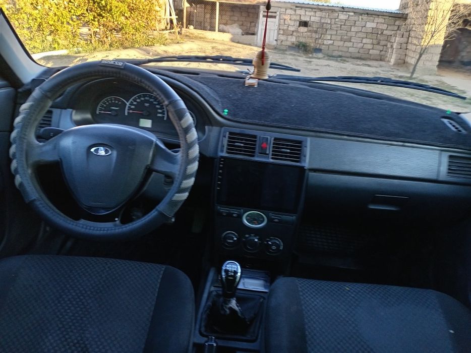 Лада приора сатылады