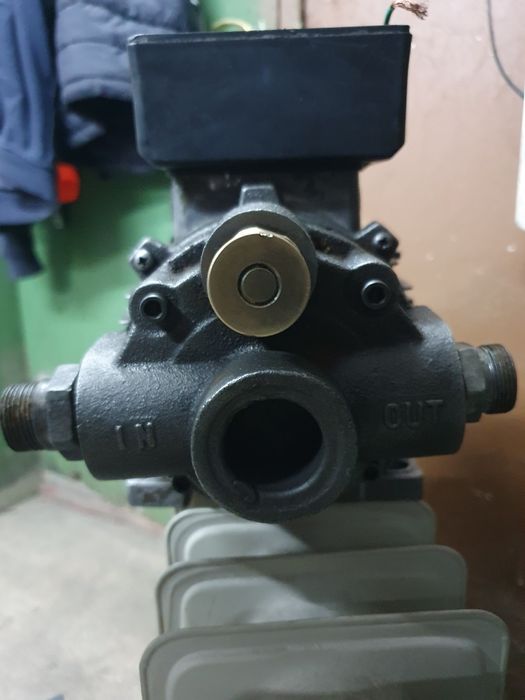 Motor pompa recirculare