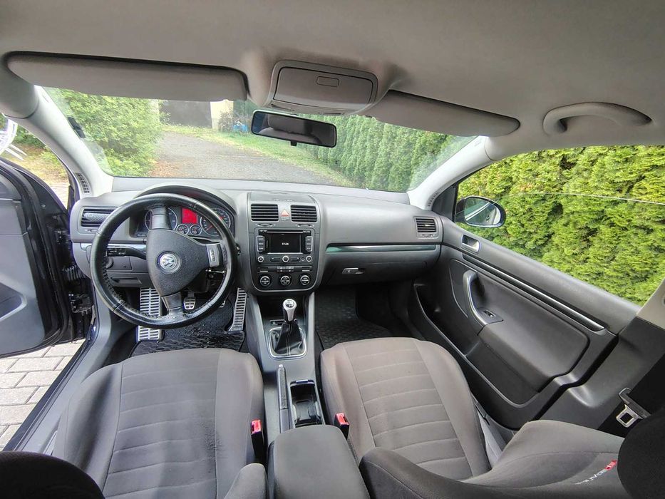 Volkswagen Golf 2008 diesel, 2.590 € — imagine 4