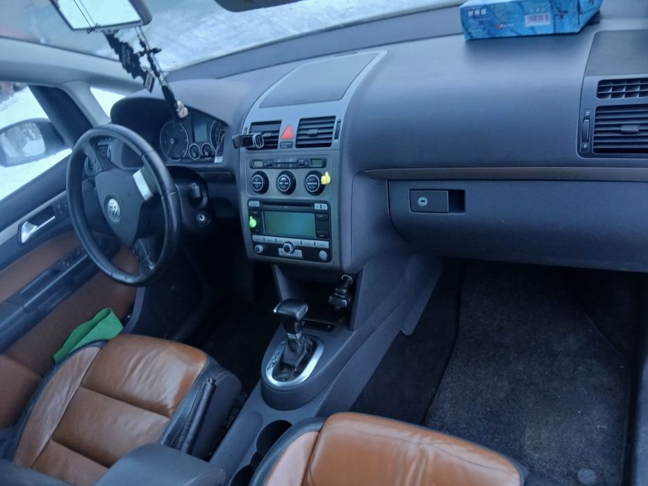 Volkswagen  touran