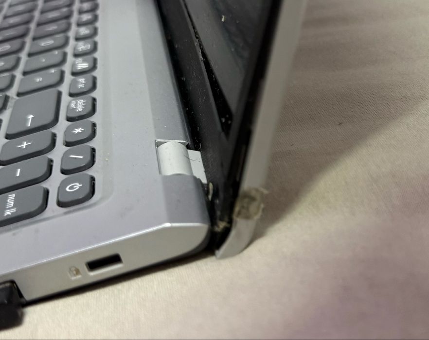 Ноутбук asus продам