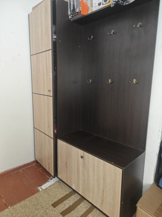 Прихожая не новая б/у