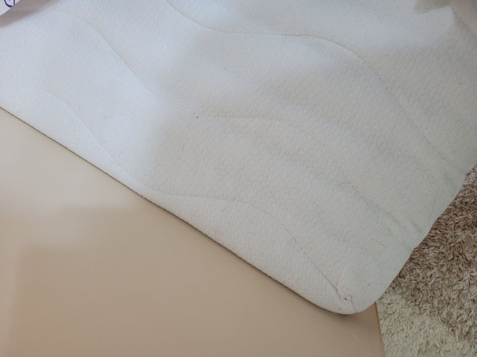 Продам кровать с матрасом