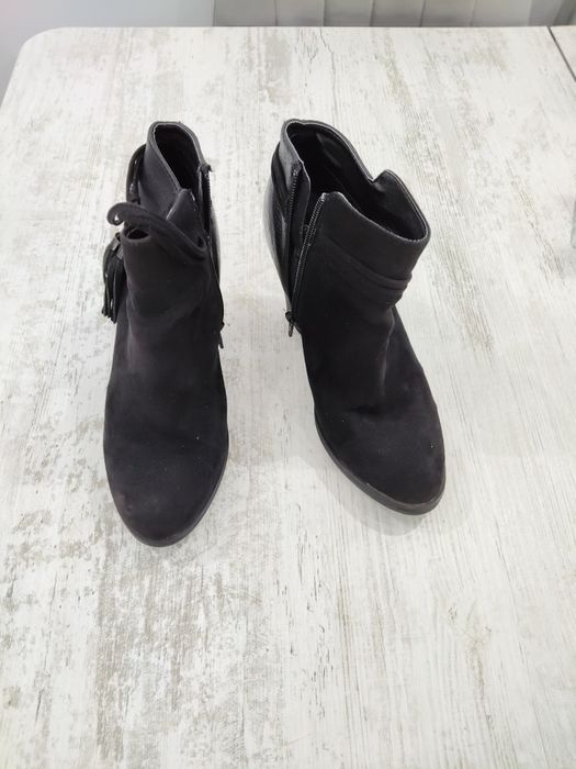 Дамски обувки със токчета