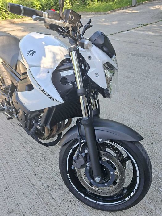 Vand YAMAHA XJ6n 2014
