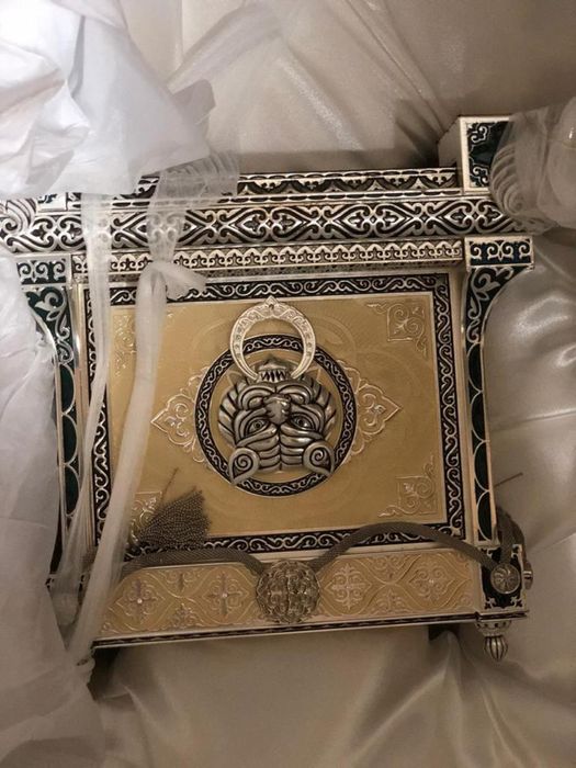 Продам вазу Empire